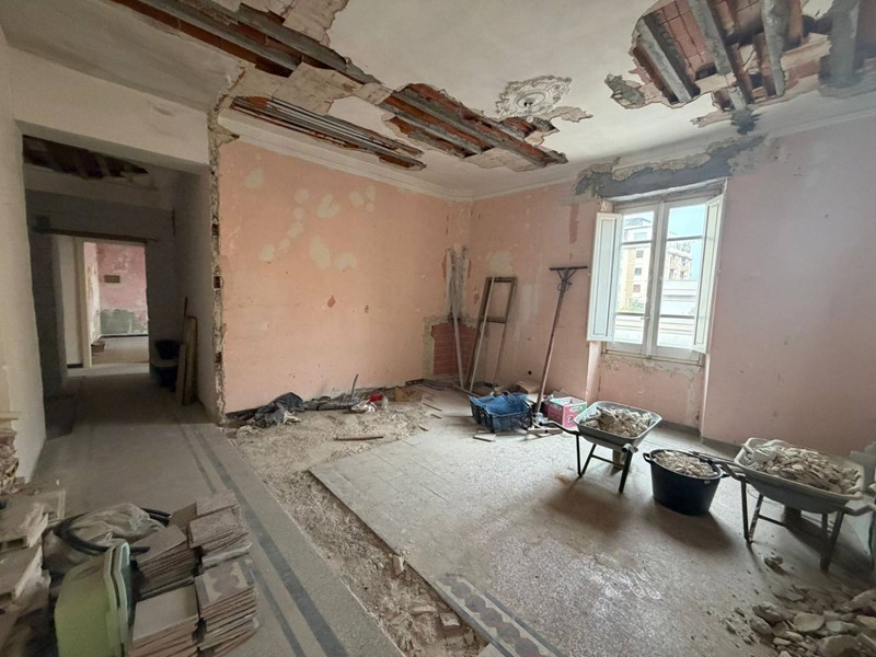 Quadrilocale in Vendita a Cagliari, 225'000&euro;, 130 m²