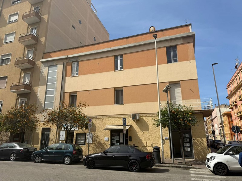 Quadrilocale in Vendita a Cagliari, 225'000&euro;, 130 m²