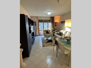 Trilocale in Vendita a Bergamo, 190'000&euro;, 98 m²
