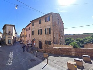 Bilocale in Vendita a Colle di Val D'Elsa, 67'500&euro;, 82 m²