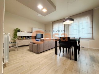 Trilocale in Vendita a Piacenza, 165'000&euro;, 96 m²