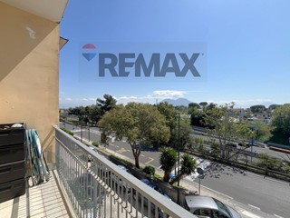 Quadrilocale in Vendita a Napoli, 249'000&euro;, 130 m²