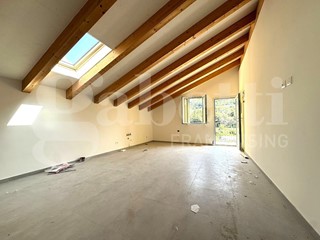 Attico in Vendita a Andora, 135'000&euro;, 50 m²