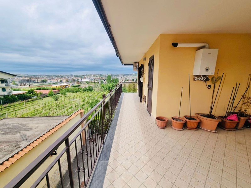 Trilocale in Affitto a Quarto, 900&euro;, 70 m²