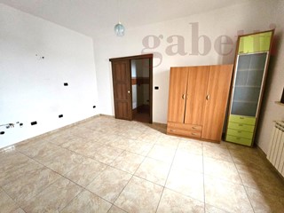 Appartamento in Vendita a Copertino, 165'000&euro;, 180 m², con Box