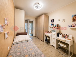 Trilocale in Vendita a Roma, 259'000&euro;, 75 m²