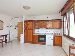 Trilocale in Vendita a Ferrara, 169'000&euro;, 84 m², con Box