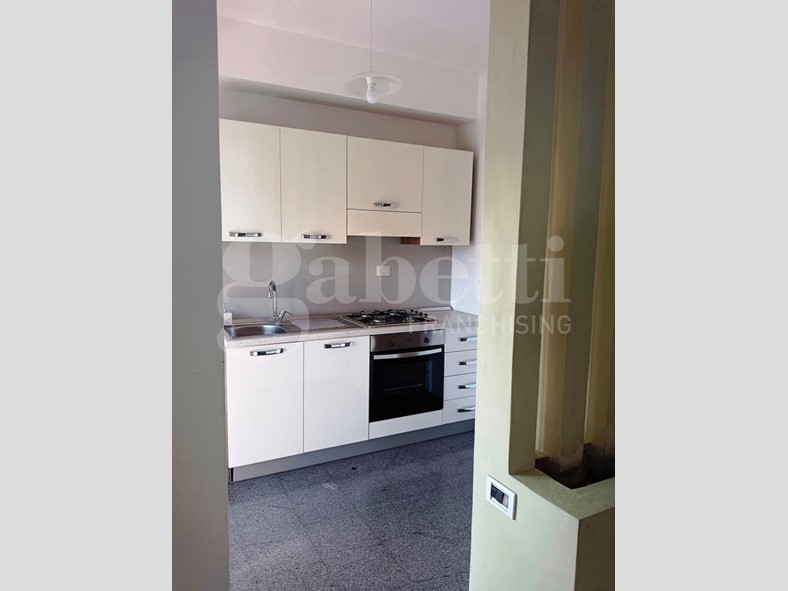 Appartamento in Affitto a Rende, 700&euro;, 150 m², arredato