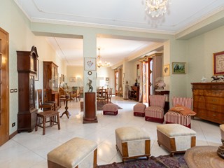 Appartamento in Vendita a Viagrande, 143'000&euro;, 254 m², con Box