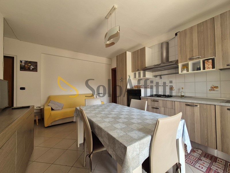 Trilocale in Affitto a Catanzaro, zona Lido Porto, 1'600&euro;, 75 m², arredato
