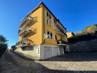 Quadrilocale in Vendita a Brescia, 370'000&euro;, 119 m², con Box