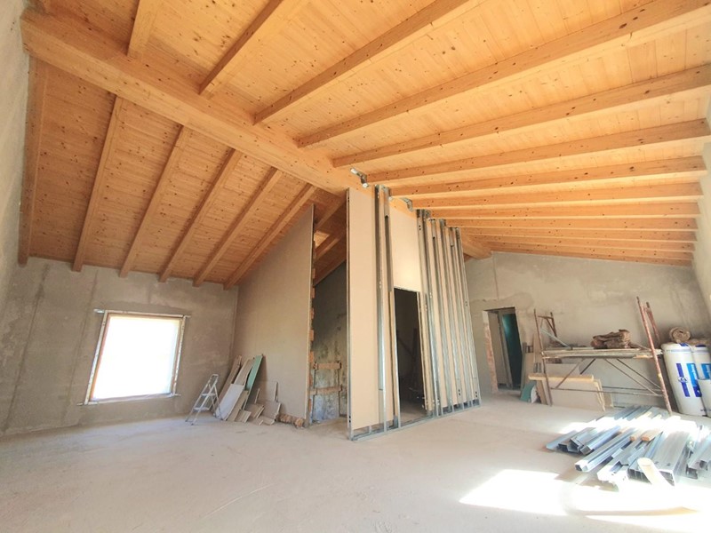 Quadrilocale in Vendita a Lucca, zona Ponte a Moriano, 230'000&euro;, 120 m²