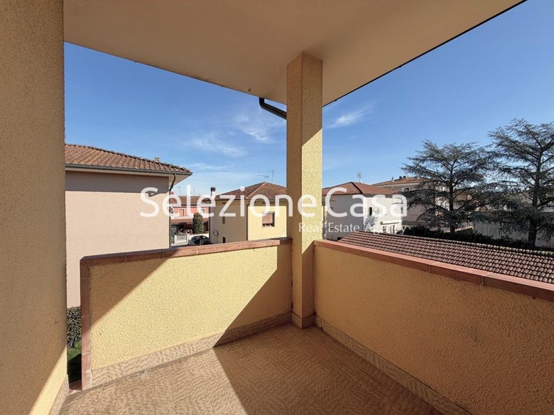 Appartamento in Vendita a Santa Croce sull'Arno, zona Staffoli, 148'000&euro;, 123 m², arredato