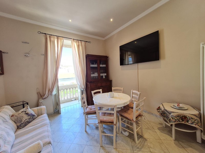 Appartamento in Affitto a Camaiore, zona Lido di Camaiore, 3'000&euro;, 110 m², arredato