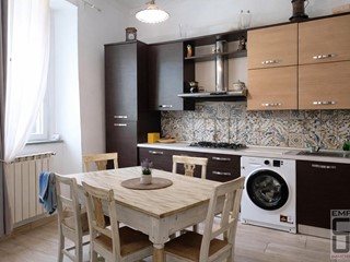 Trilocale in Vendita a Empoli, zona Monterappoli, 85'000&euro;, 85 m²