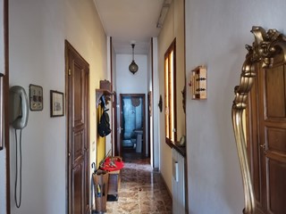 Appartamento in Vendita a Colle di Val D'Elsa, 175'000&euro;, 120 m²