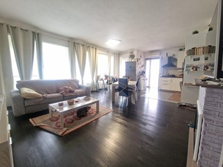 Attico in Vendita a Carrara, 250'000&euro;, 110 m², con Box