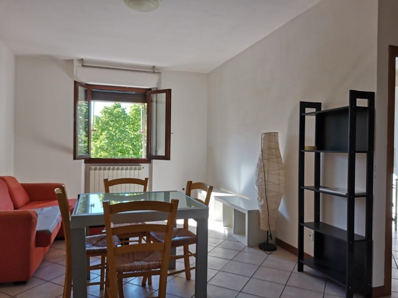 Bilocale in Vendita a Poggibonsi, 100'000&euro;, 60 m², arredato