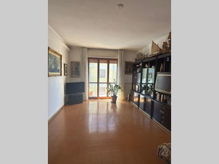 Quadrilocale in Vendita a Carrara, zona Marina di Carrara, 190'000&euro;, 110 m²