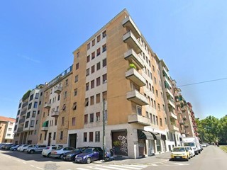 Trilocale in Vendita a Milano, 141'000&euro;, 57 m²