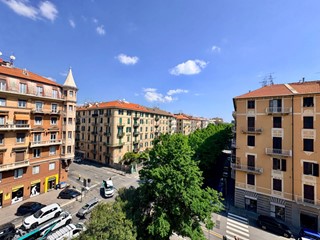 Appartamento in Vendita a Savona, 270'000&euro;, 118 m²