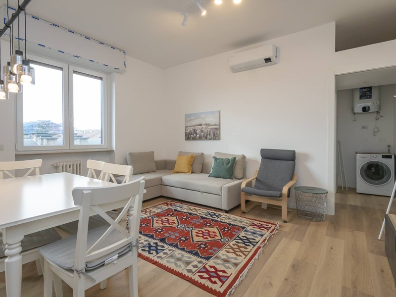 Bilocale in Vendita a Milano, 325'000&euro;, 63 m²