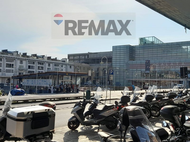 Appartamento in Vendita a Genova, 320'000&euro;, 157 m²