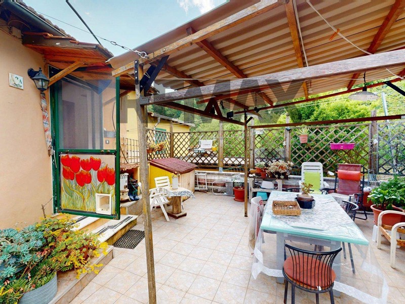 Quadrilocale in Vendita a Genova, 129'000&euro;, 122 m²