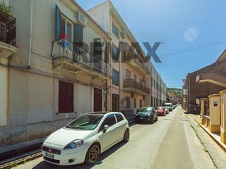 Quadrilocale in Vendita a Villafranca Tirrena, 89'000&euro;, 89 m²