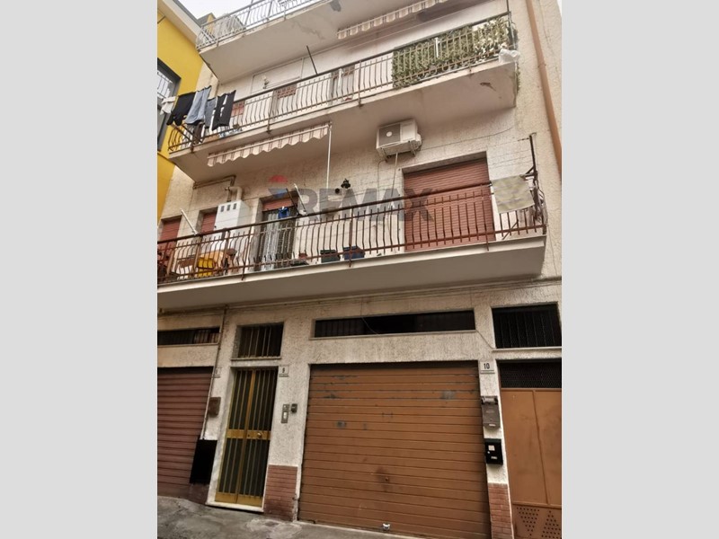 Appartamento in Vendita a Bronte, 74'500&euro;, 170 m²