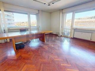 Appartamento in Vendita a Perugia, 148'000&euro;, 160 m²
