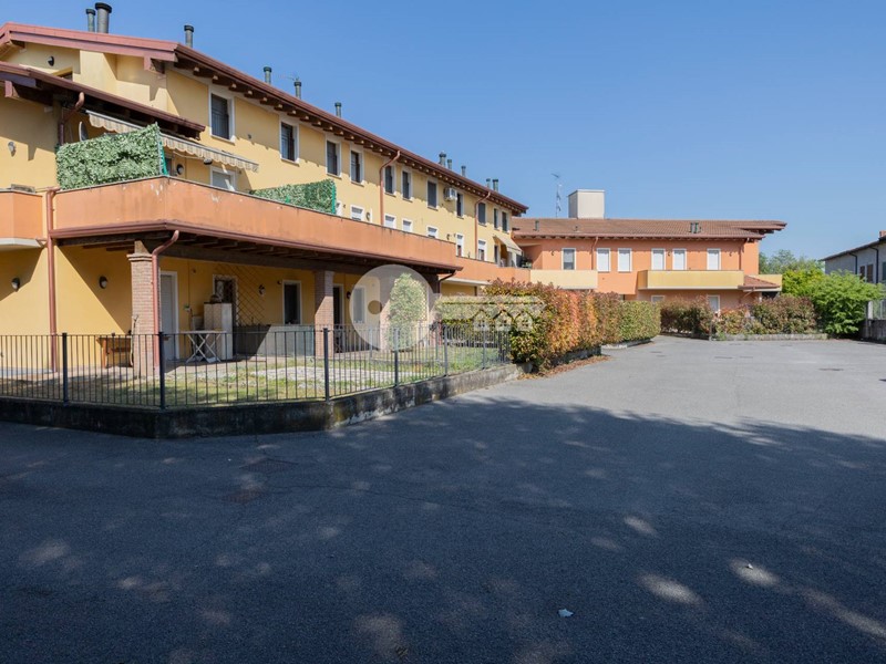 Bilocale in Vendita a Leno, 98'000&euro;, 67 m²
