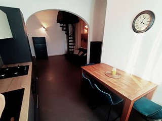 Trilocale in Vendita a Cascina, 160'000&euro;, 70 m²
