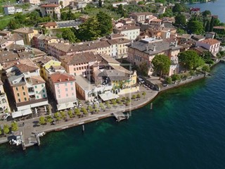 Quadrilocale in Vendita a Gargnano, 430'000&euro;, 111 m²