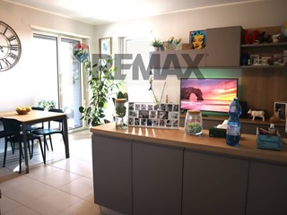 Bilocale in Vendita a Milano, 319'000&euro;, 69 m²