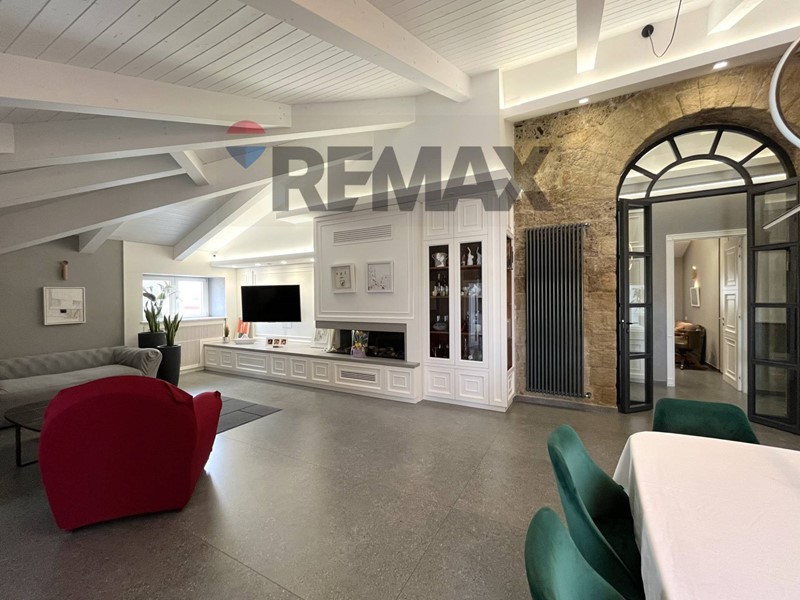 Appartamento in Vendita a Afragola, 550'000&euro;, 170 m²