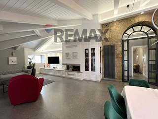 Appartamento in Vendita a Afragola, 550'000&euro;, 170 m²