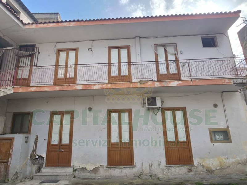 Appartamento in Vendita a Saviano, 170'000&euro;, 212 m²