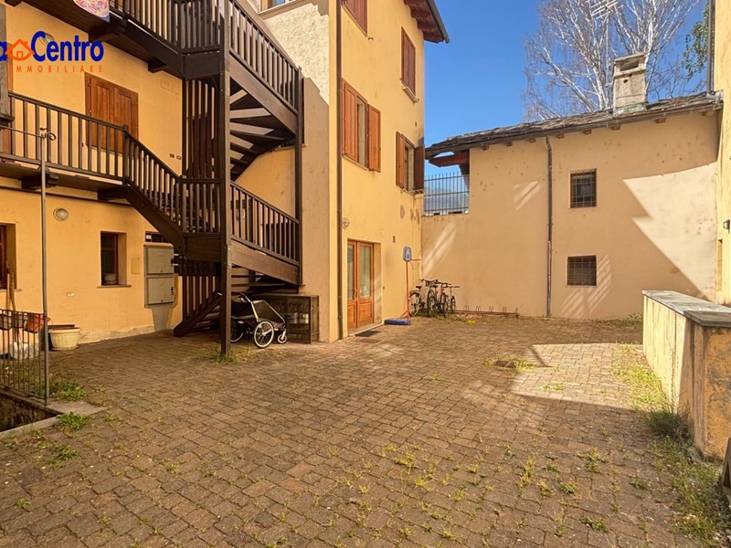 Bilocale in Vendita a Aosta, 160'000&euro;, 47 m²