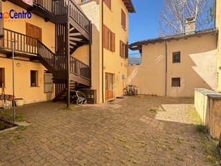 Bilocale in Vendita a Aosta, 160'000&euro;, 47 m²