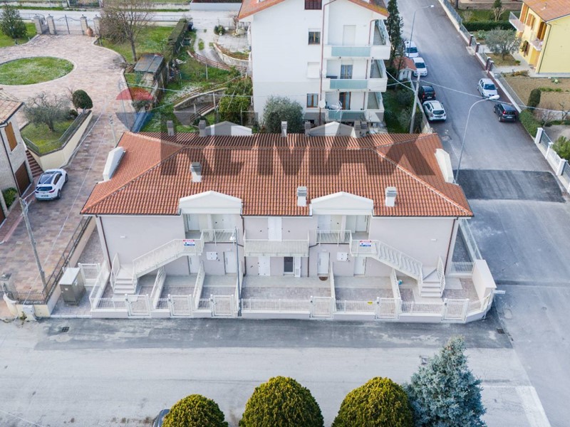 Trilocale in Vendita a Ostra, 148'000&euro;, 92 m²