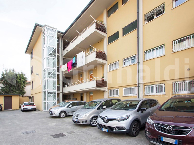 Bilocale in Vendita a Legnano, 108'000&euro;, 69 m²