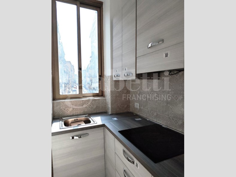 Bilocale in Vendita a Palermo, 148'000&euro;, 55 m², arredato