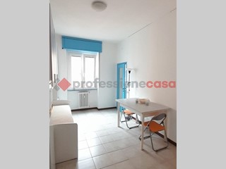 Monolocale in Affitto a Milano, 700&euro;, 32 m², arredato