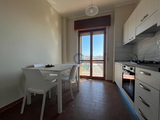 Quadrilocale in Affitto a Catanzaro, zona Lungomare, 2'400&euro;, 90 m², arredato