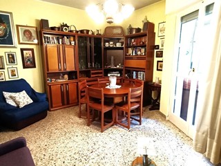 Appartamento in Vendita a Rovigo, zona CENTRO-QUARTIERI, 93'000&euro;, 88 m²
