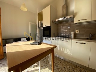 Trilocale in Affitto a Siena, zona Acquacalda Petriccio Uncinello, 700&euro;, 65 m², arredato