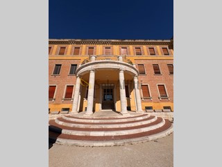 Monolocale in Affitto a Siena, zona Porta Tufi, 900&euro;, 30 m², arredato, con Box