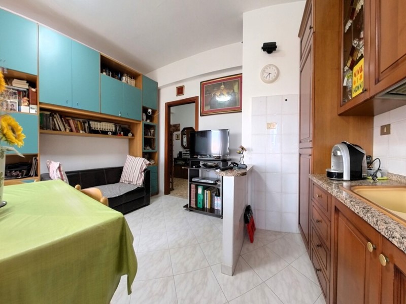 Trilocale in Vendita a Livorno, zona OSPEDALE, STAZIONE, SORGENTI, 168'000&euro;, 81 m²