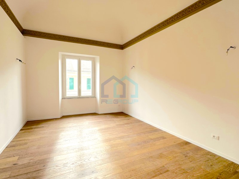 Appartamento in Vendita a Savona, 390'000&euro;, 128 m²